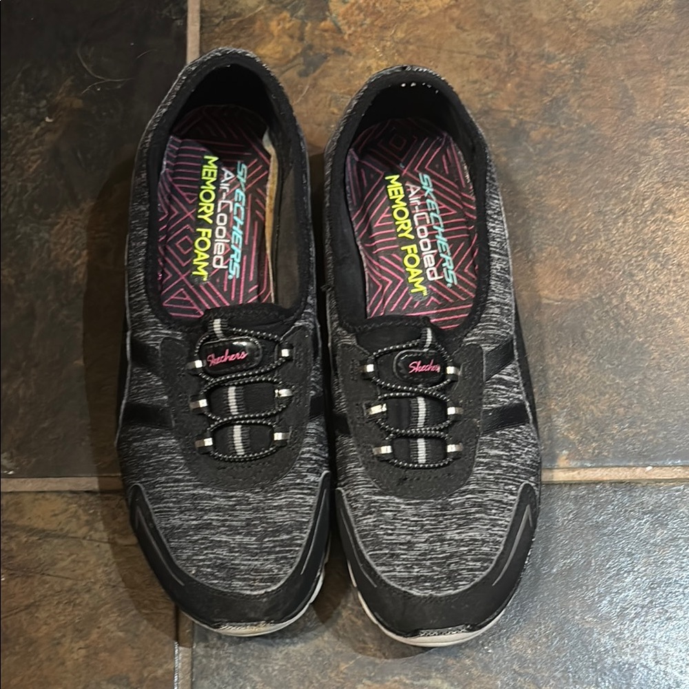 Skechers Women's Gray and Black Memory Foam Sneakers